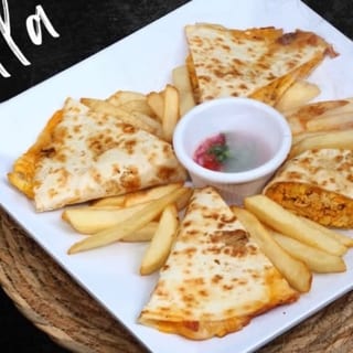 Quesadilla Mixta