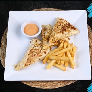 Quesadilla Camarones